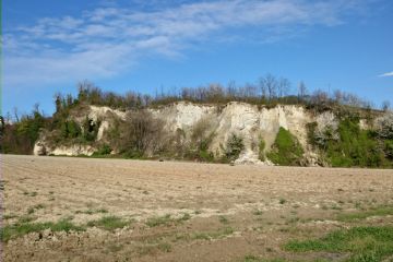 Cave di Pietra da Cantoni, oggi abbandonate